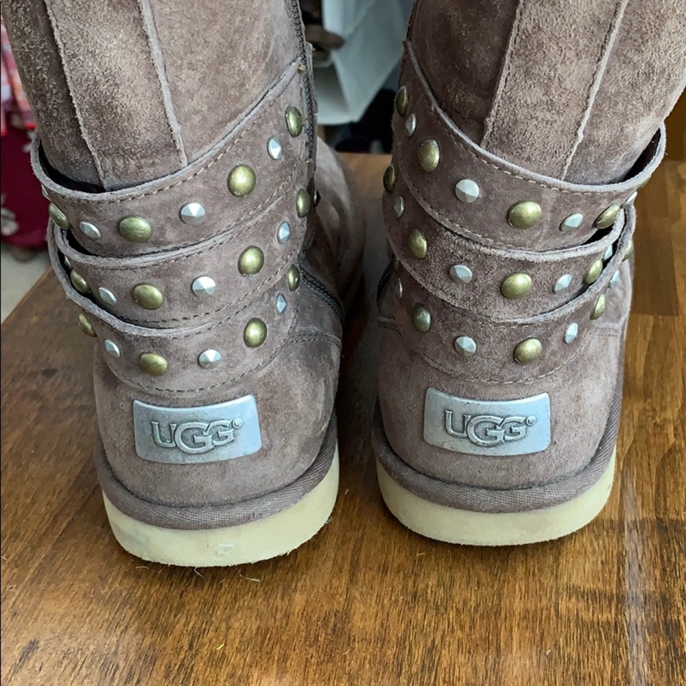 Ugg Boots - image 4